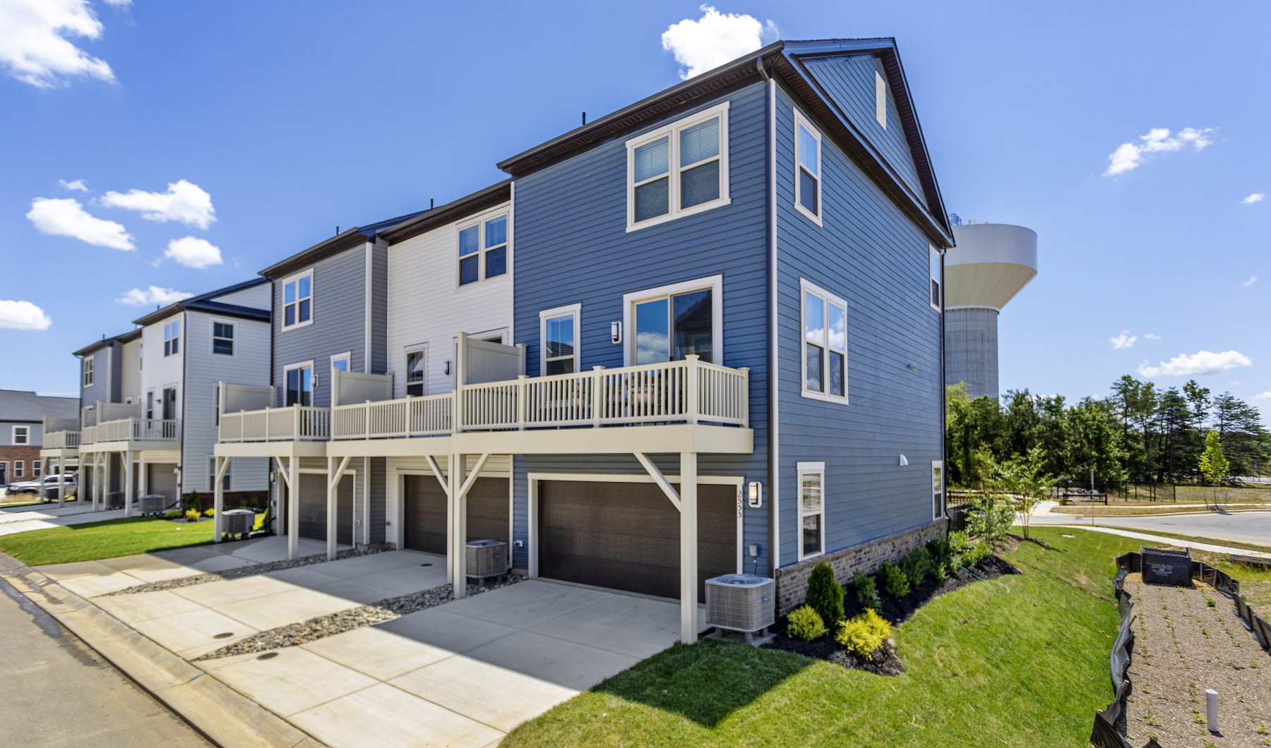 Private 2-Gar Garages